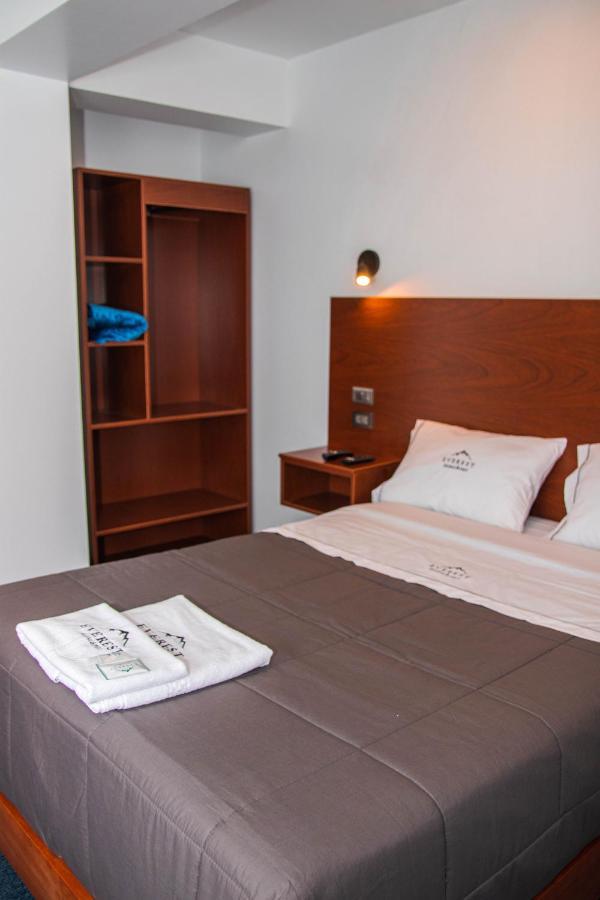 Hotel Turistico Everest هواراس المظهر الخارجي الصورة