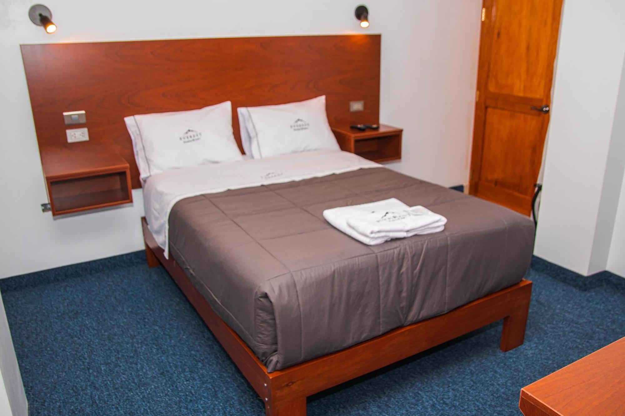 Hotel Turistico Everest هواراس المظهر الخارجي الصورة